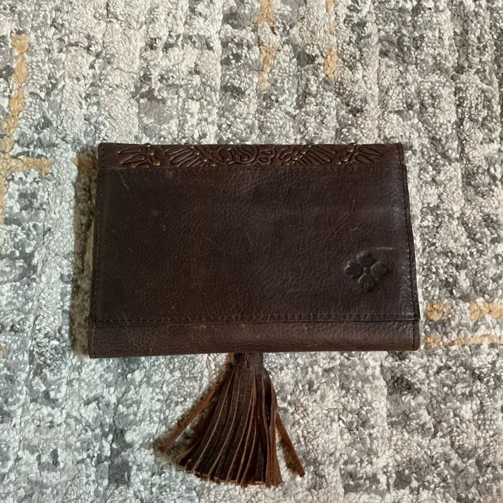 PATRICIA NASH STUDDED LEATHER TRIFOLD WALLET! EUC!